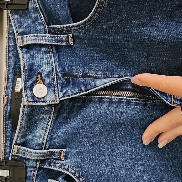 Joe's jeans Callie high rise cropped boot cut jeans frayed hem fades 2 light hem - Picture 5 of 10